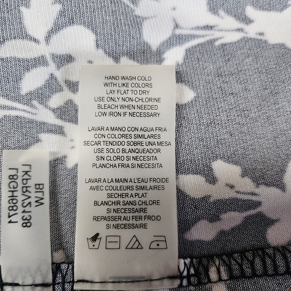 Karl Lagerfeld Black and White Floral Blouse with bow XL - Picture 4 of 5